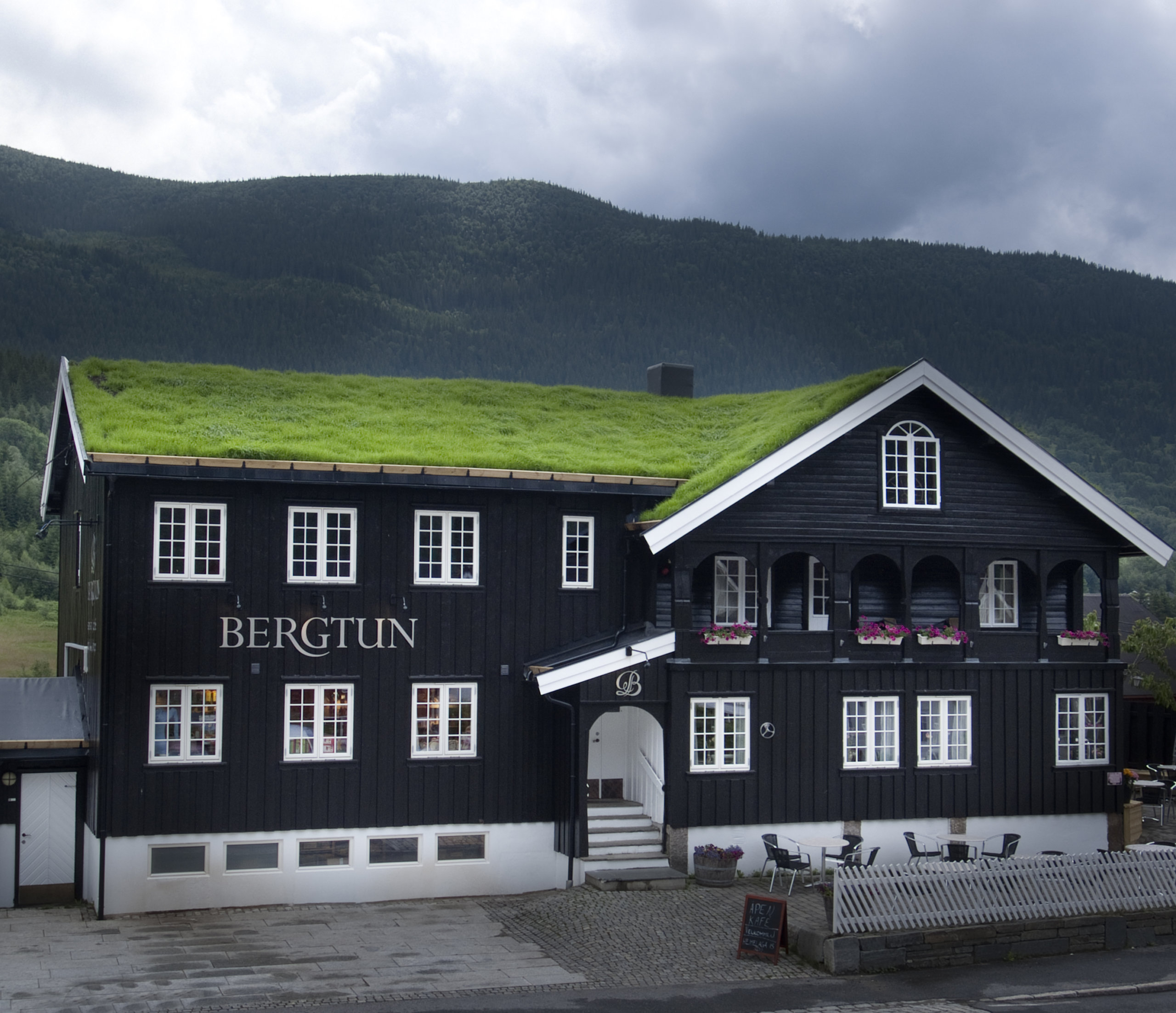 Bergtun Valle BYV 00156 Foto Peder Austrud scaled