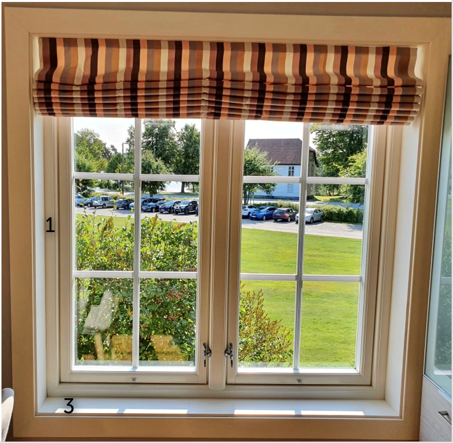 Vindu-med-standard-karm-og-foring