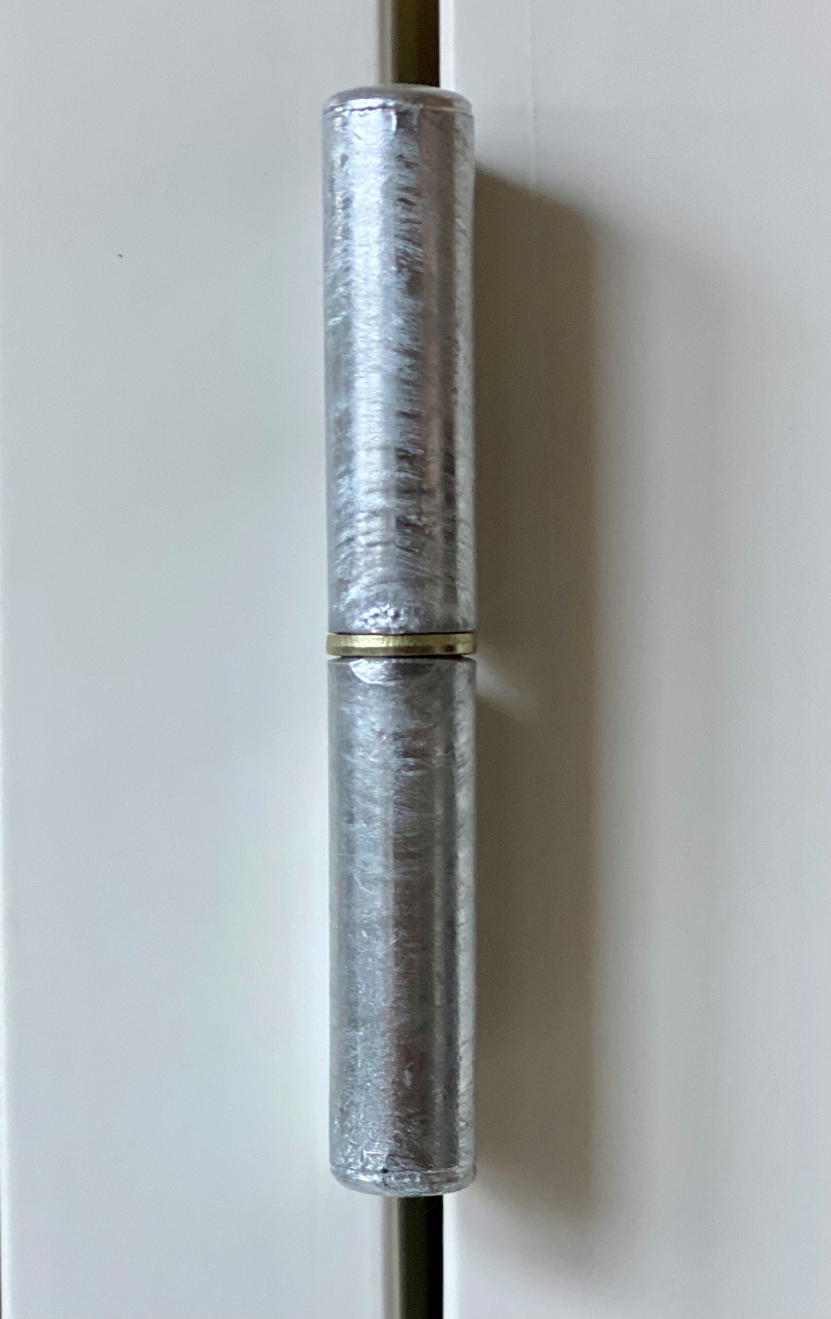 Standard hengsle galvanisert BYV 00913 1920 Foto Ingvild Hovden