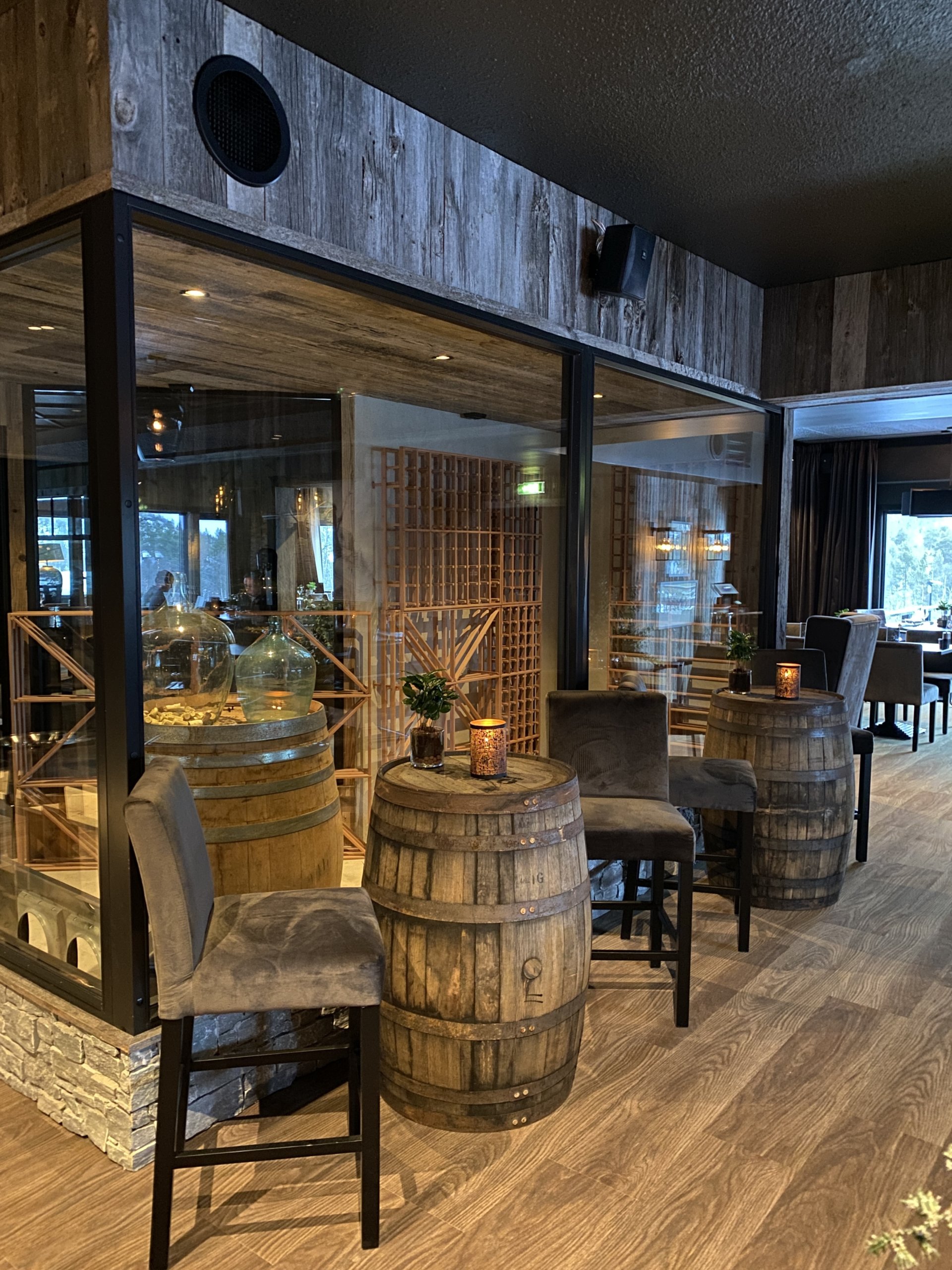 Fastkarm isoler montert BYV 00987 Foto Ingvild Hovden scaled