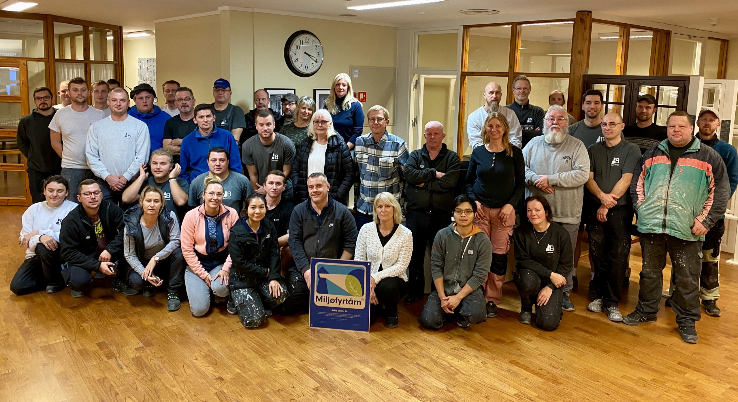 Overrekking Miljofyrtarn BYV 01395 Foto Ingvild Hovden scaled